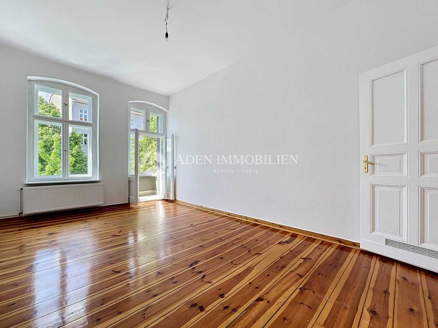 Altbaucharme - 2-Zimmer-Wohnung mit Holzdielen und Balkon – Berlin – Vorschaubild 6