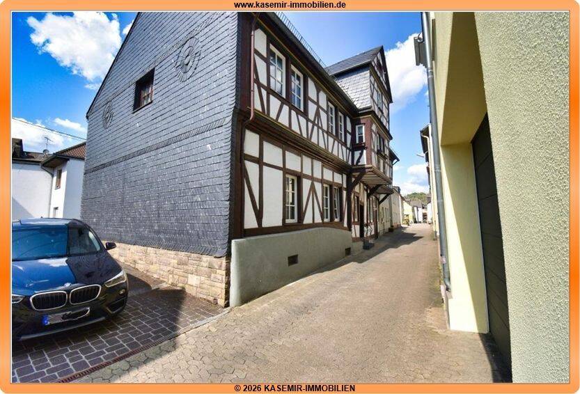 Charmantes Wohnen im denkmalgeschützten Fachwerkhaus von 1739 - Neustraße 3 in Rhens