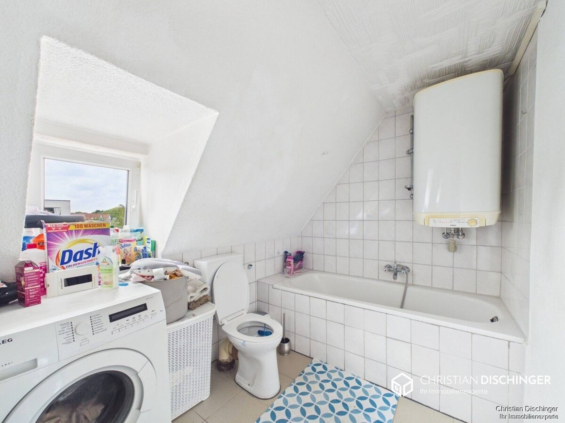 Mehrfamilienhaus in 93055 Regensburg / Schwabelweis mit 421 m² kaufen