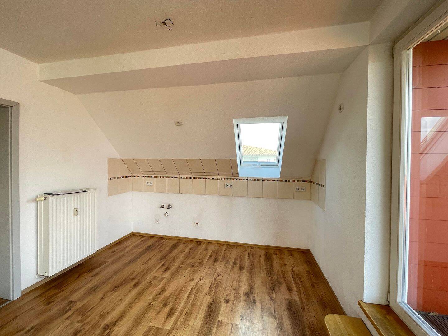 Traumhafte 4-Zimmer-Maisonette-Wohnung im beliebten Encke-Carré! – Magdeburg – Vorschaubild 6