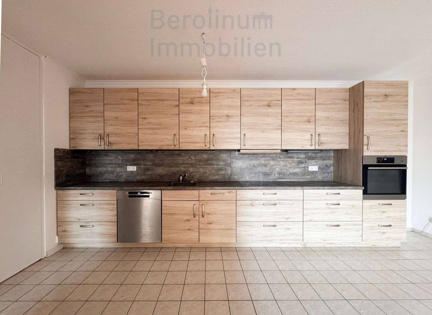 Provisionsfrei! 4-Zimmer-Familienwohnung mit Balkon & TG - viel Platz für Ihre Ideen – Berlin – Vorschaubild 3