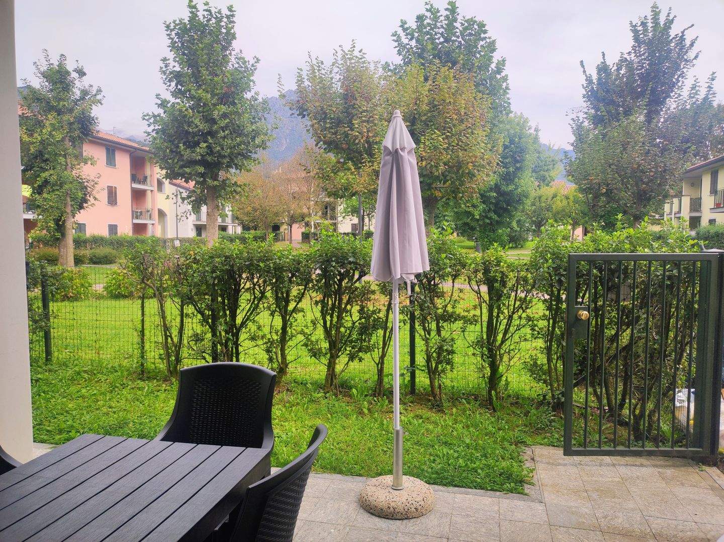 Renovierte Wohnung – See und Strand direkt vor der Tür!