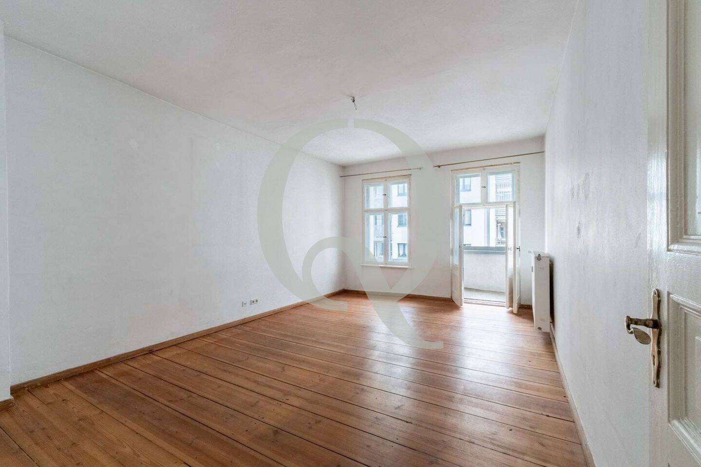 2-Zimmer-Altbauwohnung mitten im Kiez – Berlin – Vorschaubild 2