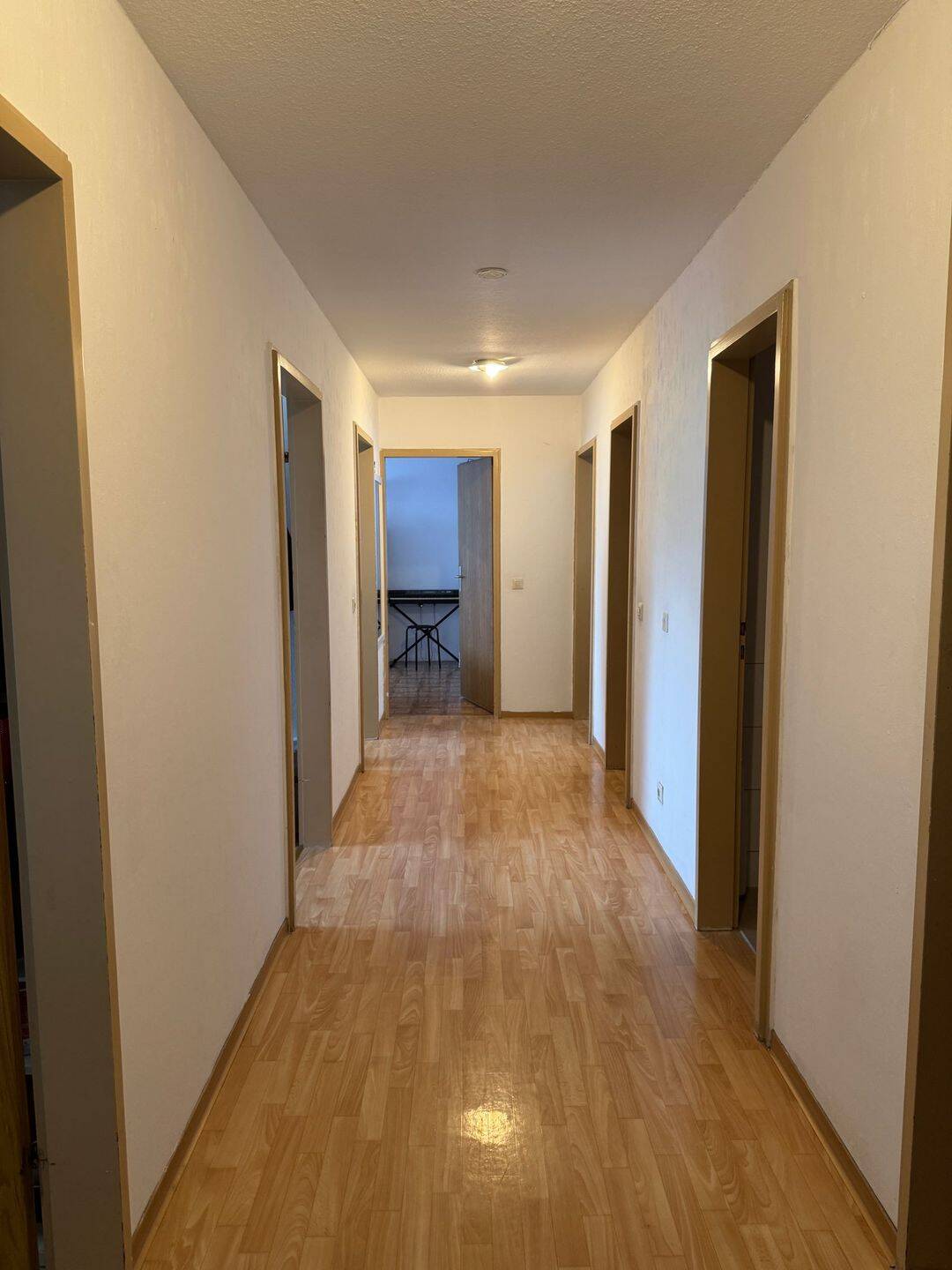 Top ruhige Lage. Ideal für Familien – Stuttgart – Vorschaubild 3