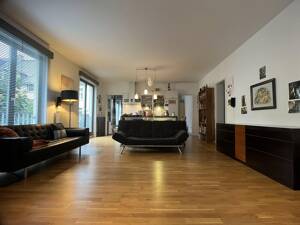 Provisionsfrei: Wunderschöne, ruhig gelegene Dachterrassenwohnung in Frankfurt Bornheim – 60385 Frankfurt am Main – Vorschaubild 3