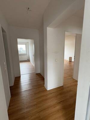 Moderne Dachgeschosswohnung in Hauptbahnhofsnähe – 27570 Bremerhaven – Vorschaubild 3