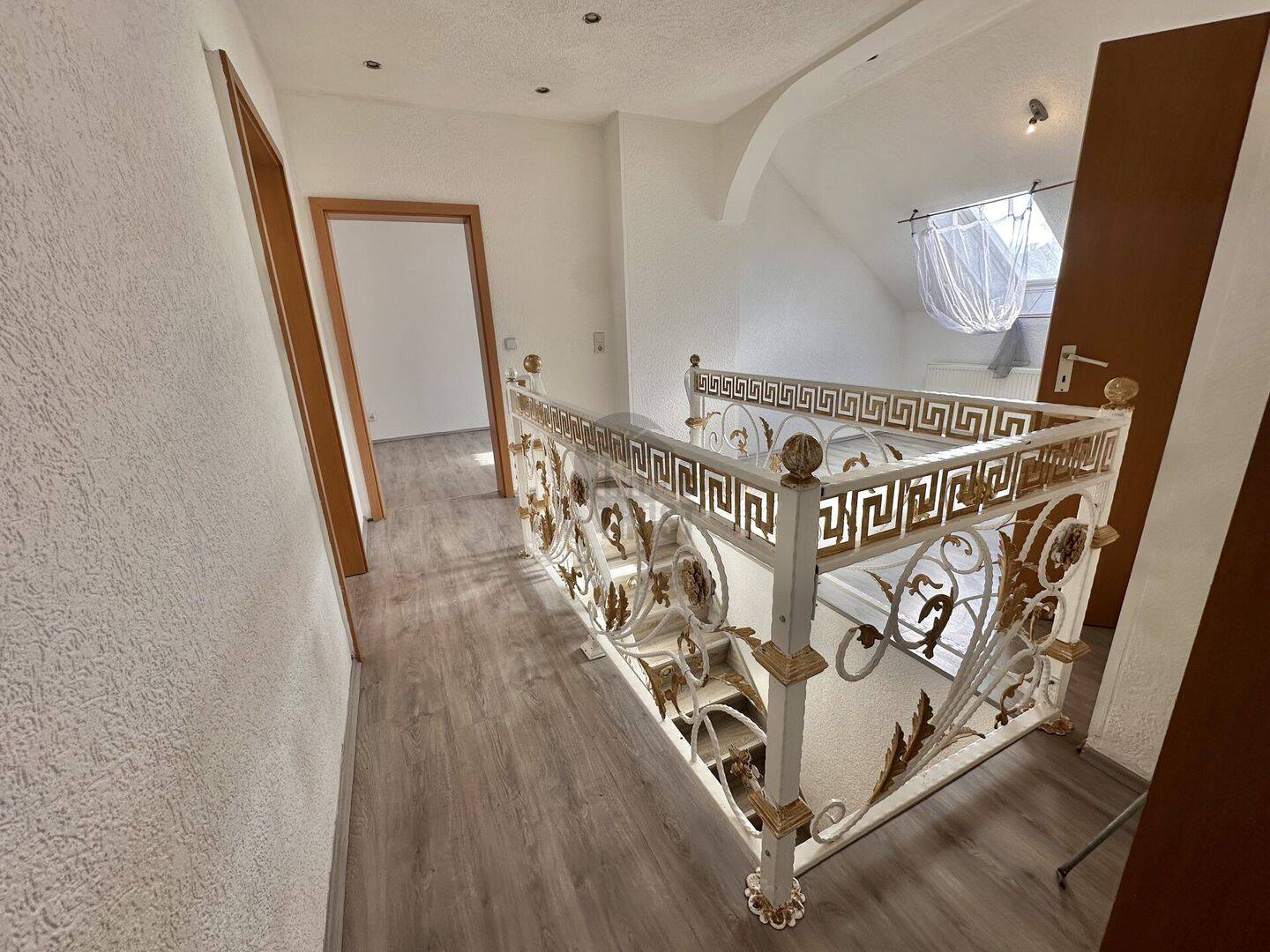 Familienfreundliches EFH - 190 m², kernsaniert, Vollkeller, Garten und Stellplätze – Stadthagen – Vorschaubild 5