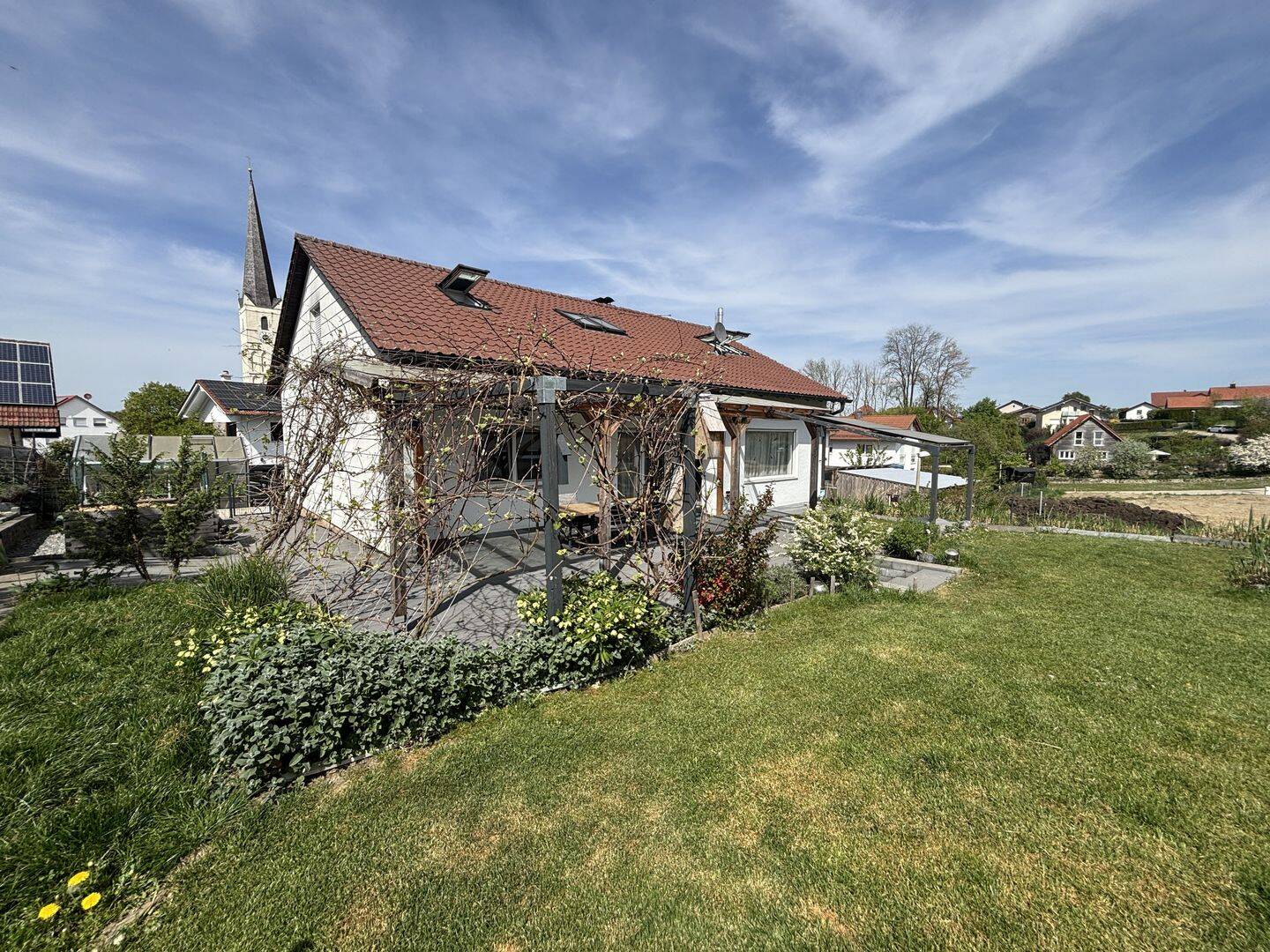 ATTRAKTIVES & MODERNES EINFAMILIENHAUS MIT EINLIEGERWOHUNG IN VILSHEIM, GUNDIHAUSEN – Vilsheim – Vorschaubild 2