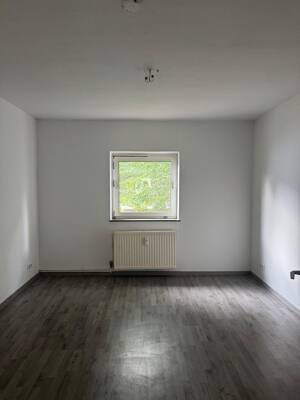 Hell, geräumig, einladend - 4-Zimmer im 1. Obergeschoss – 38229 Salzgitter – Vorschaubild 4