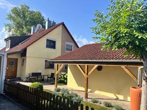 Schöne Doppelhaushälfte mit großer Terrasse in Feldmoching nähe Würmkanal - Erbpacht – 80995 München – Vorschaubild 2