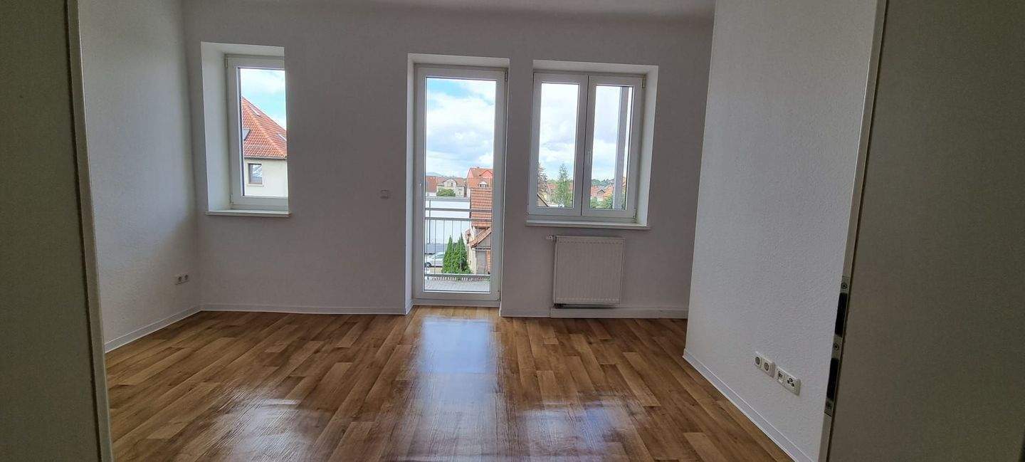 schöne 2 Raumwohnung mit Balkon