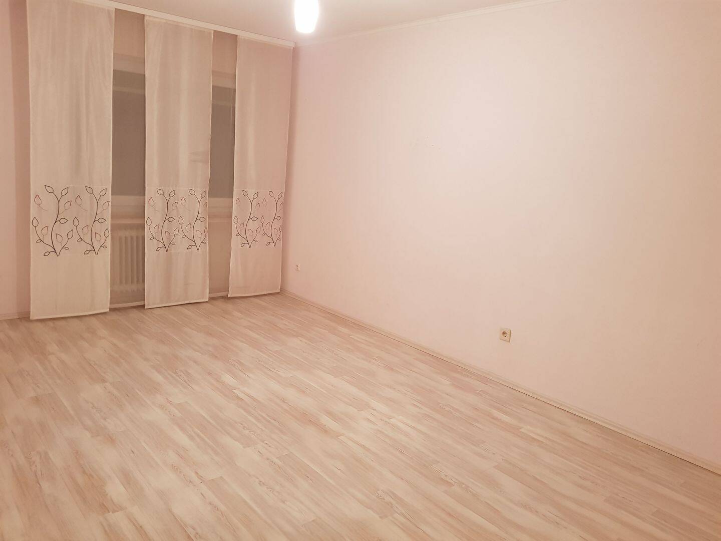 3 Zi-Whg. in zentraler Lage von Nbg. sucht Mieter – Nürnberg – Vorschaubild 4