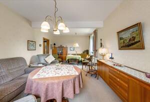 Schönebeck: Freistehendes Einfamilienhaus mit Einliegerwohnung, Nebengebäude, Garage und Garten – 28757 Bremen – Vorschaubild 6