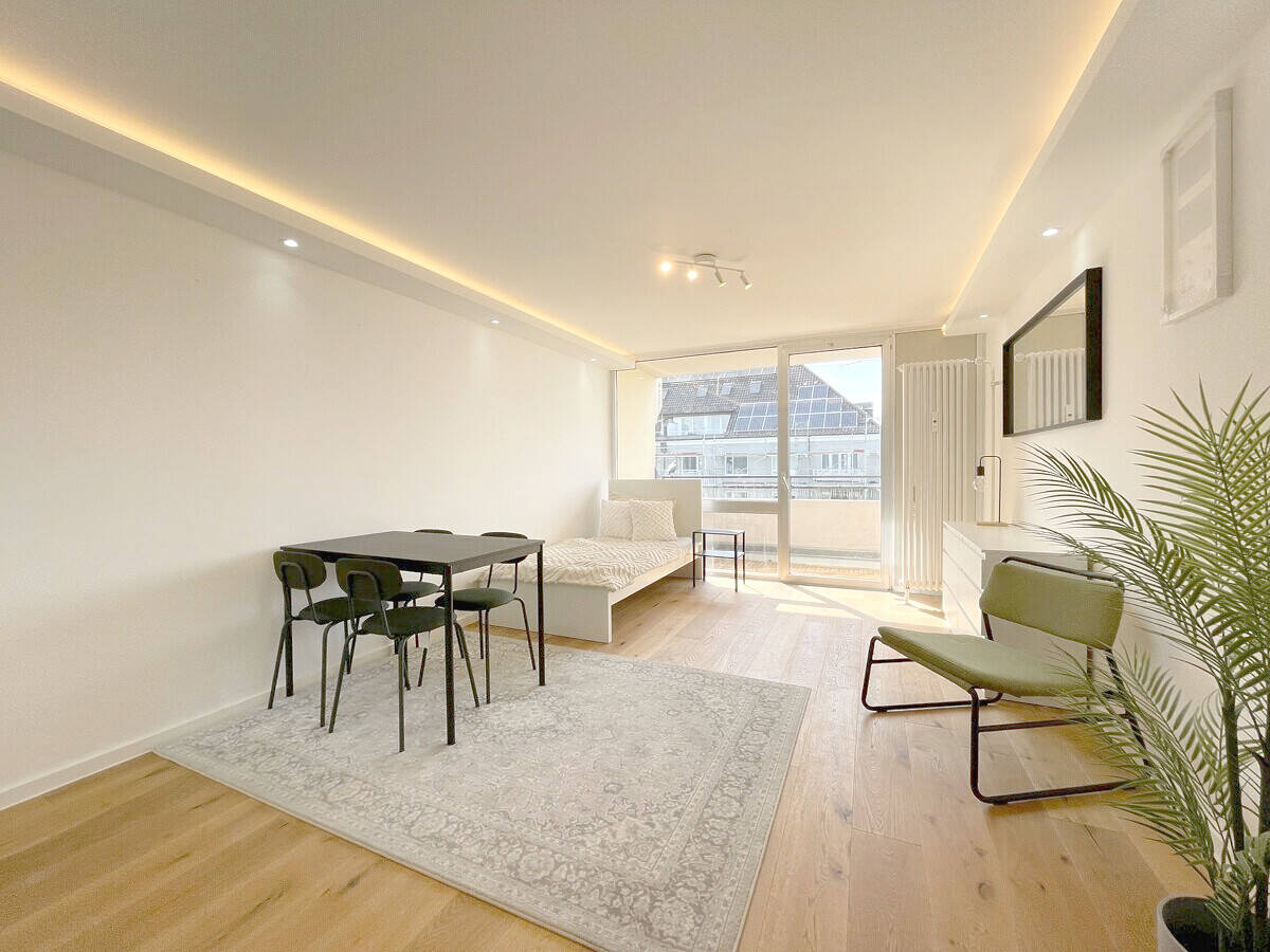 Neue möbelierte 1 Zi.-Whg. mit West-Balkon und EBK direkt an der "Macherei" in Berg am Laim – München – Bild 1 von 9