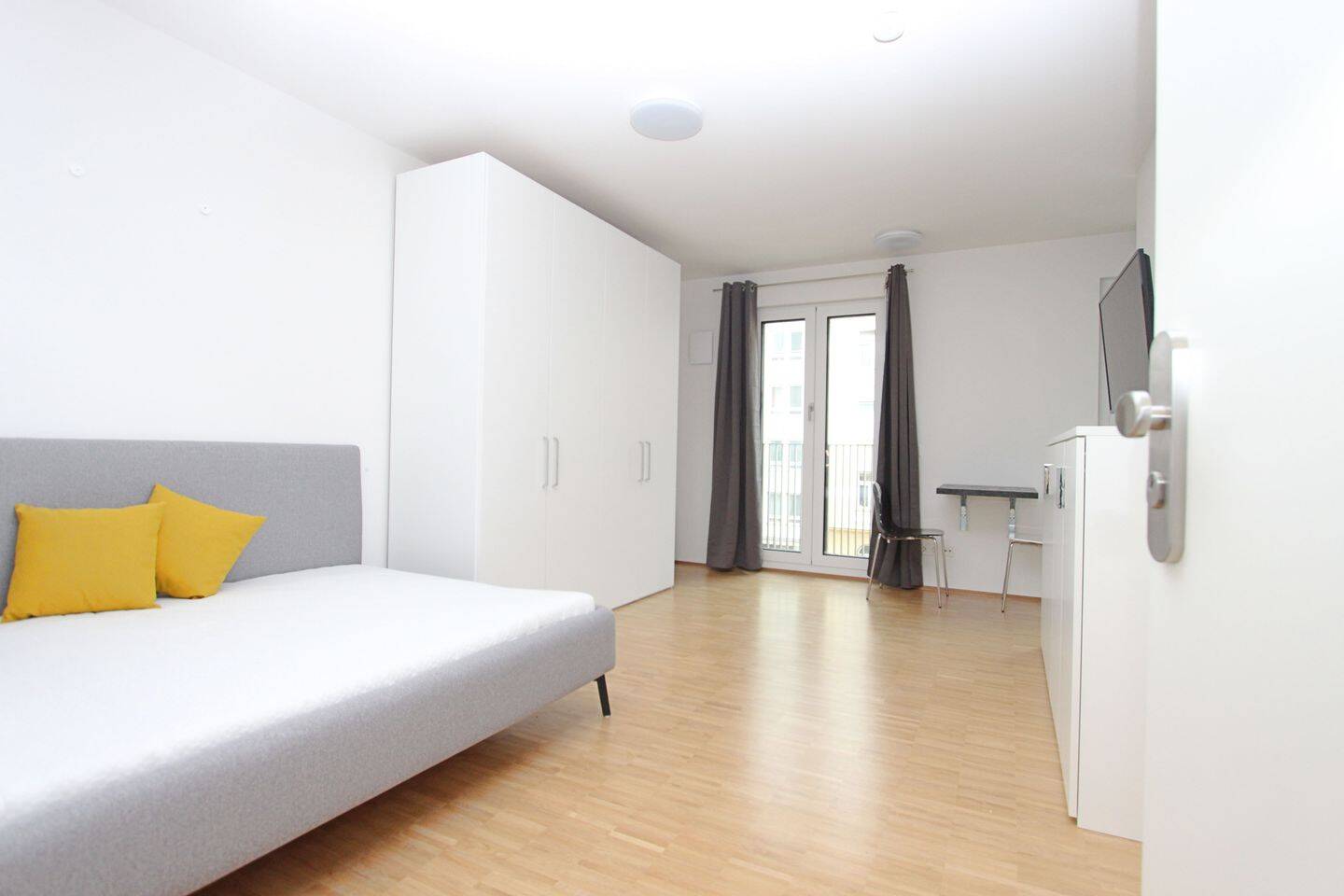 Haidhausen: Möbliertes Apartment in Bestlage! – München – Vorschaubild 2