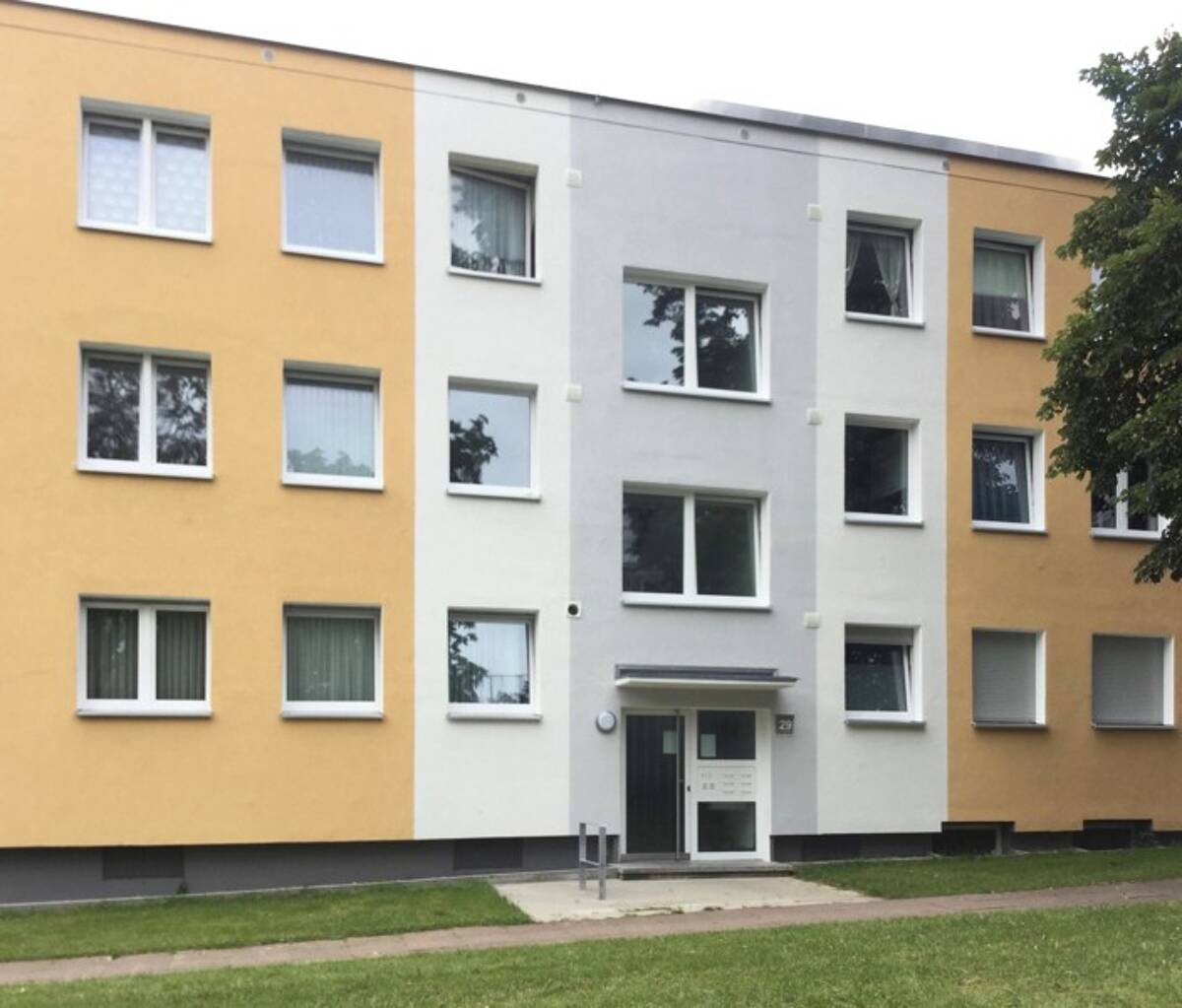 Attraktive 3 Zimmer-Wohnung mit Balkon in grüner Lage zu vermieten. – 33609 Bielefeld – Bild 1 von 7