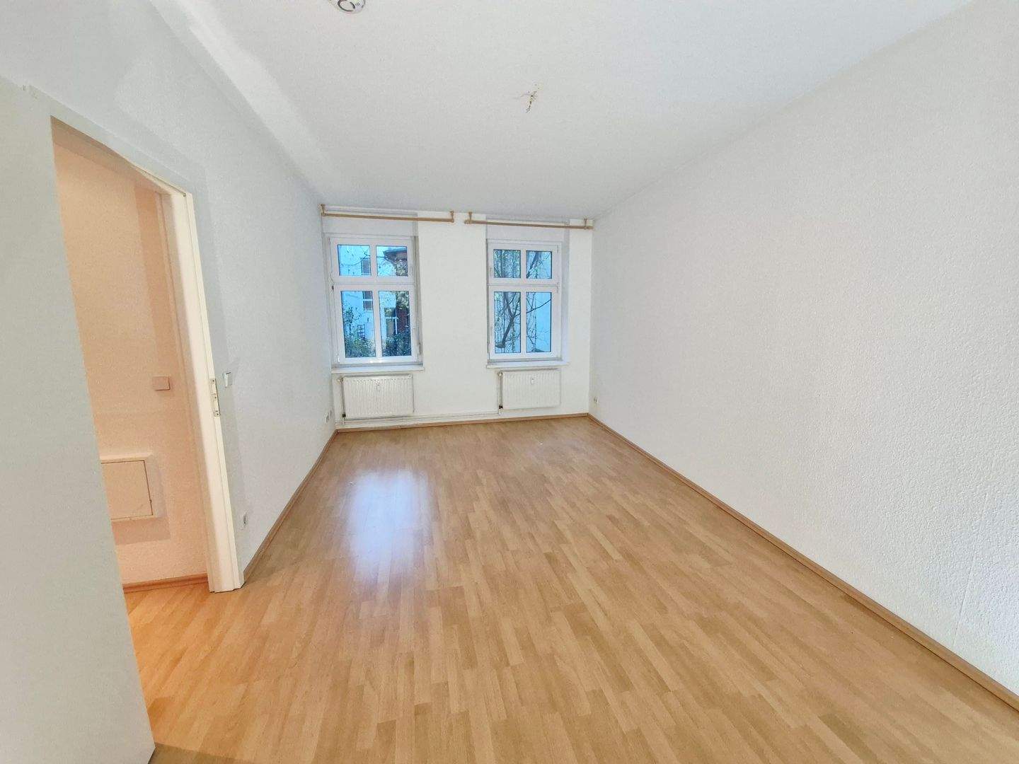 Charmanter Wohntraum im Altbau – Berlin – Vorschaubild 2