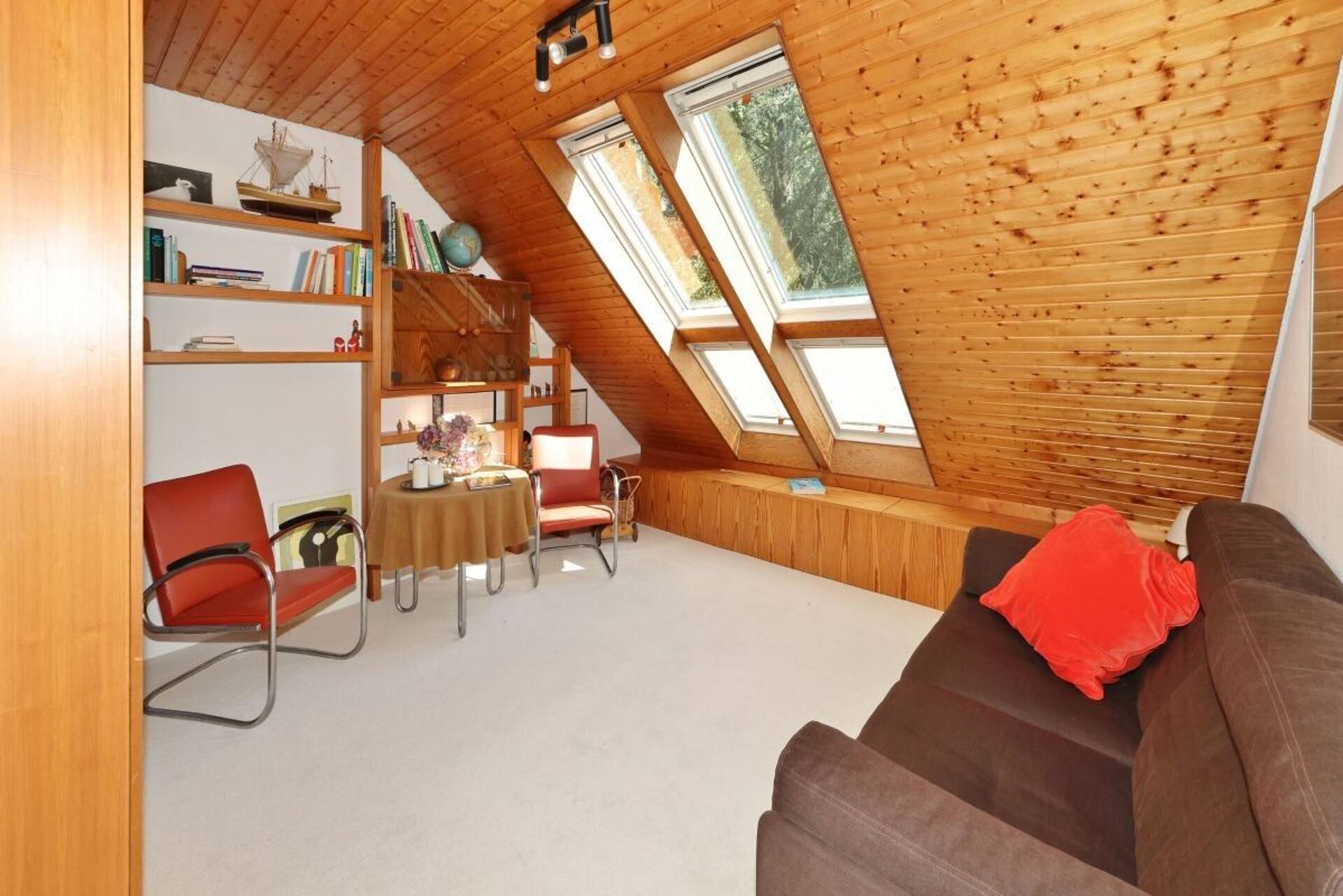 Einfamilienhaus in 26389 Wilhelmshaven mit 279,27 m² kaufen