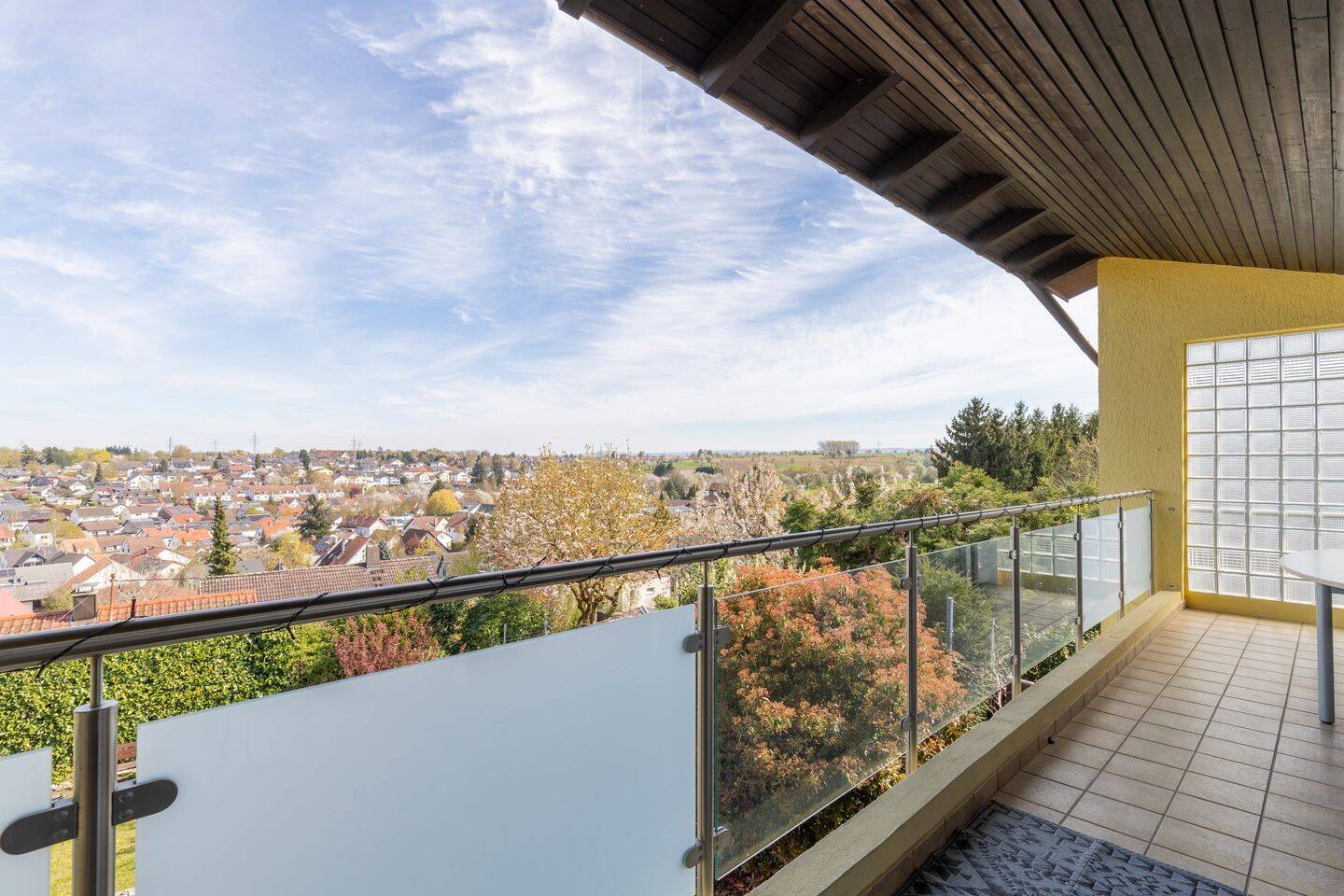 Freistehendes Familienhaus mit schönem Ausblick