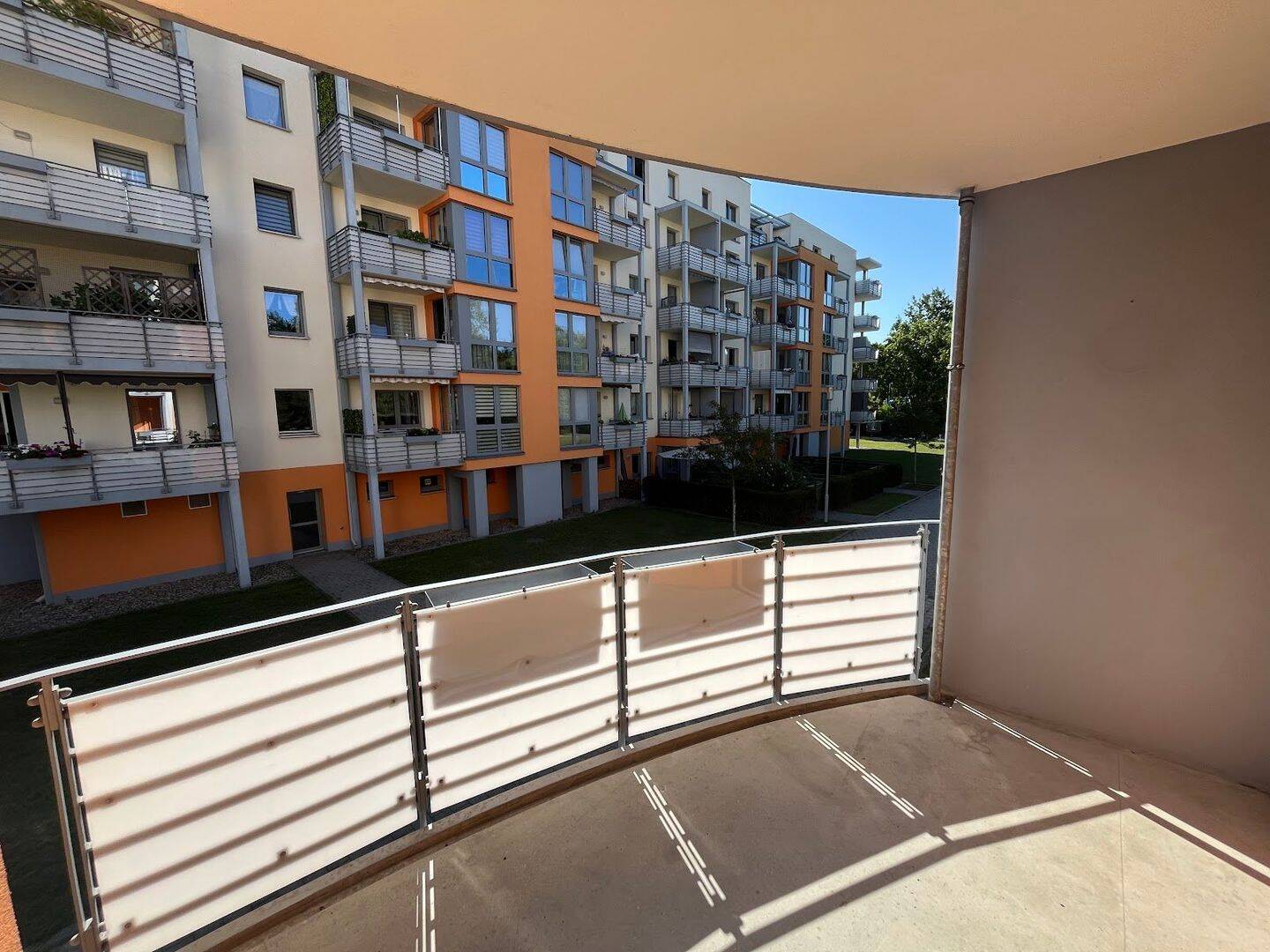 Bezugsfertige 2-Raum-Wohnung in ruhiger Lage!