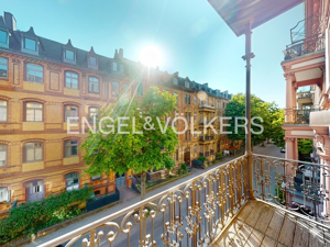 Großzügige Altbauwohnung mit Balkon und Aufzug! – 65185 Wiesbaden – Vorschaubild 3