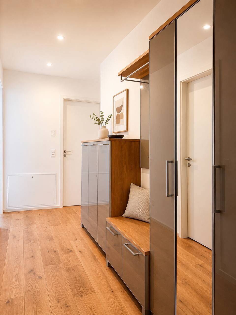 Familienfreundliche 3-Zimmer-Wohnung – EBK, 2 Bäder und Süd-West-Loggia – München – Vorschaubild 8