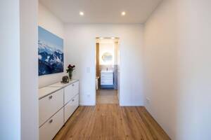 Sofort einziehen & wohlfühlen: Sanierte 1,5-Zimmer-Wohnung mit Balkon in Bogenhausen – 81927 München – Vorschaubild 9