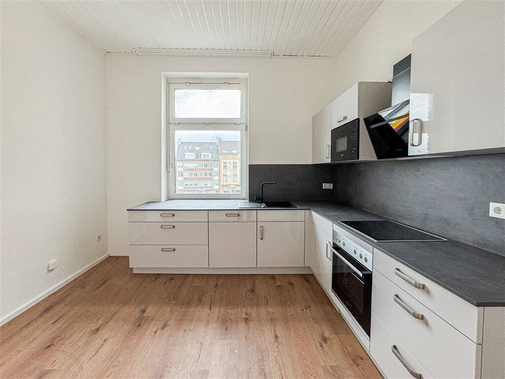Kernsanierte 1-Zimmer-Wohnung mit Küche u. Waschmaschine – Düsseldorf – Vorschaubild 2