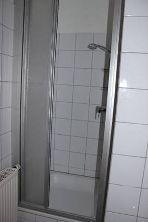 Ruhige 2-Raum-Wohnung in Mülheim-Saarn m. Einbauküche, gr. Balkon und Tiefgarage – 45481 Mülheim an der Ruhr – Vorschaubild 9