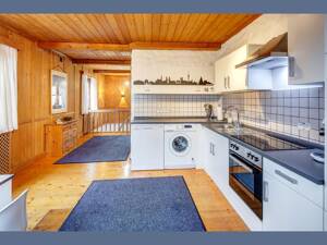 Möbliert: Gemütlich, geräumig und mit Balkon – 80935 München – Vorschaubild 8