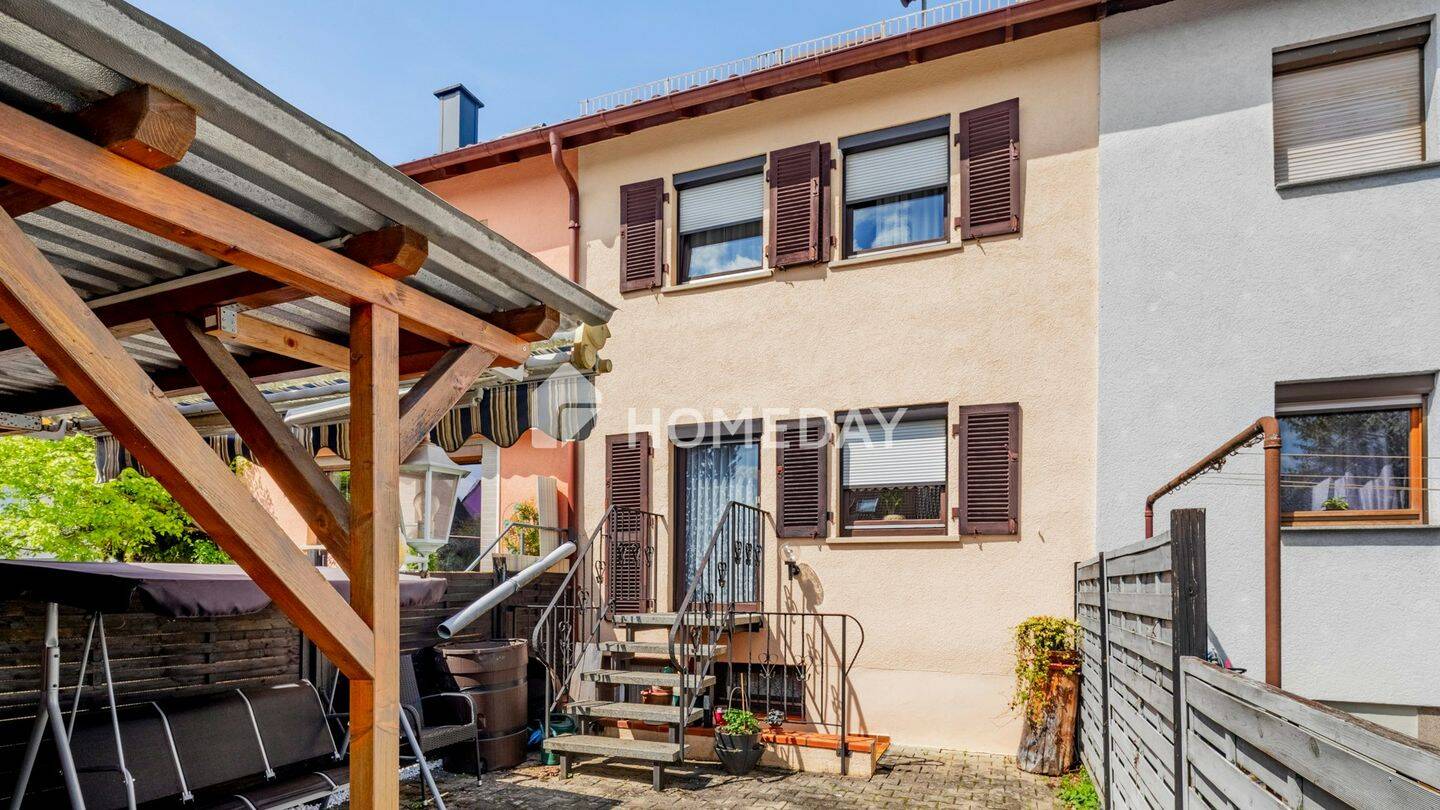 Reihenhaus mit Sonnengarten. Garage, 3 Zimmern und gemütlichem Dachgeschoss-Studio – Reutlingen – Vorschaubild 3