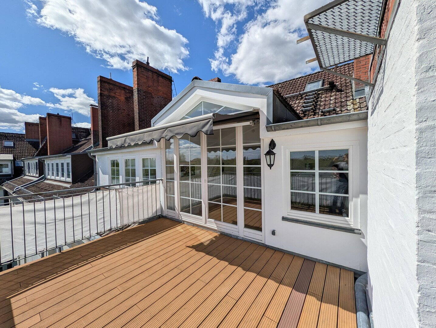 (provisions- u. bezugsfrei) Traumhafte, renovierte 4 Zimmer-Wohnung mit großer Dachterrasse – Berlin – Vorschaubild 3