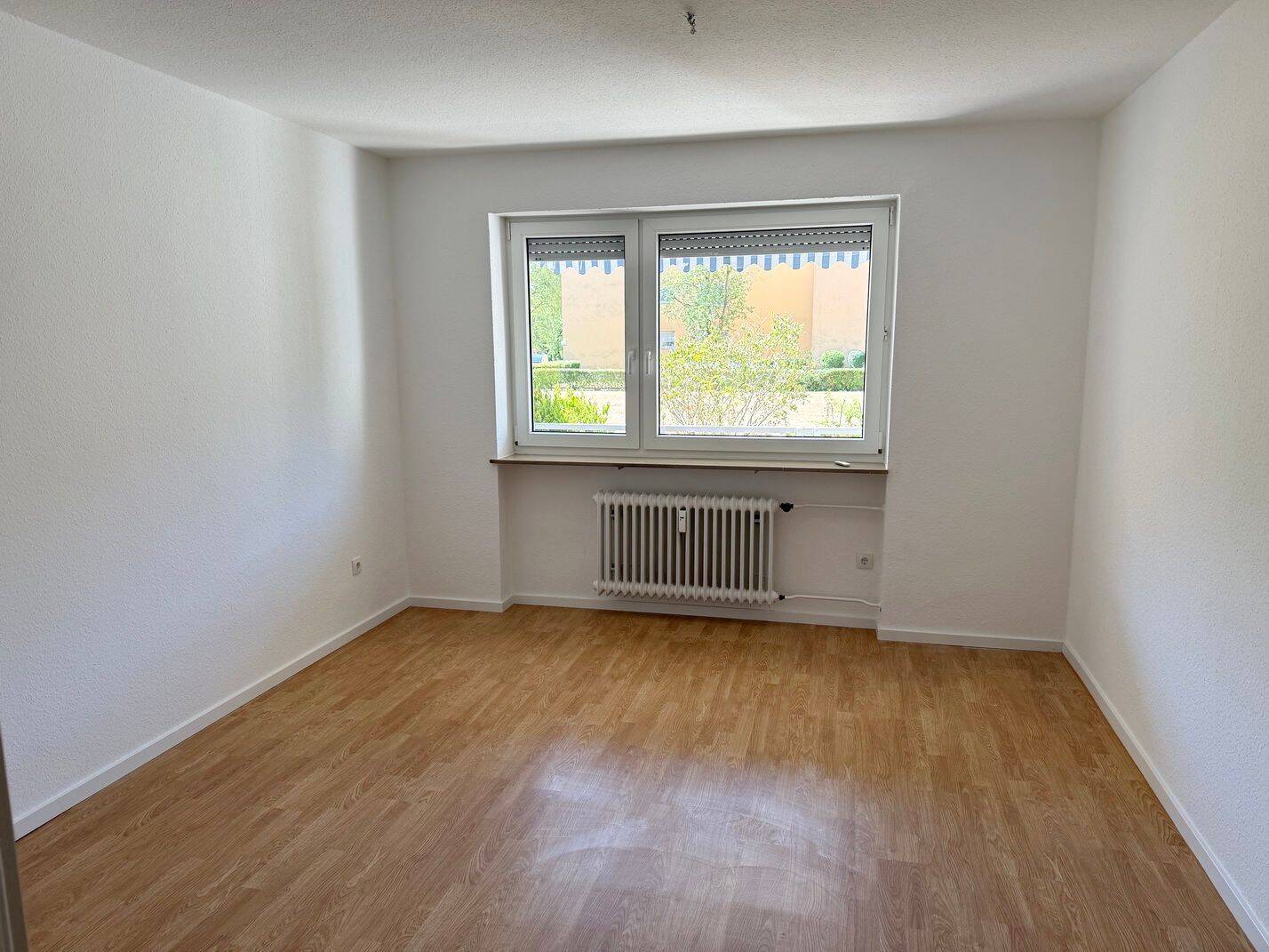 RUHIGE 2-ZI.-WHG. MIT BALKON & TG-STP… – Nürnberg – Vorschaubild 7