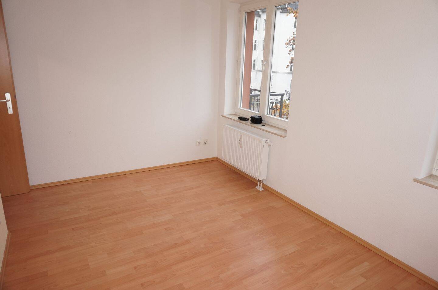 4. OG = DGmit Aufzug / Helle Wohnräume - Balkon an der Küche -WG-geeignet – Chemnitz – Vorschaubild 5