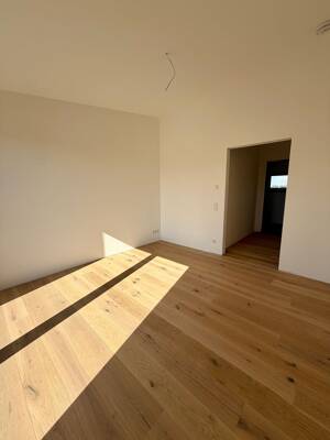 Bezugsfertiges KfW 40 Penthouse mit weitläufiger Dachterrasse und hochwertiger Ausstattung – 85055 Ingolstadt – Vorschaubild 6