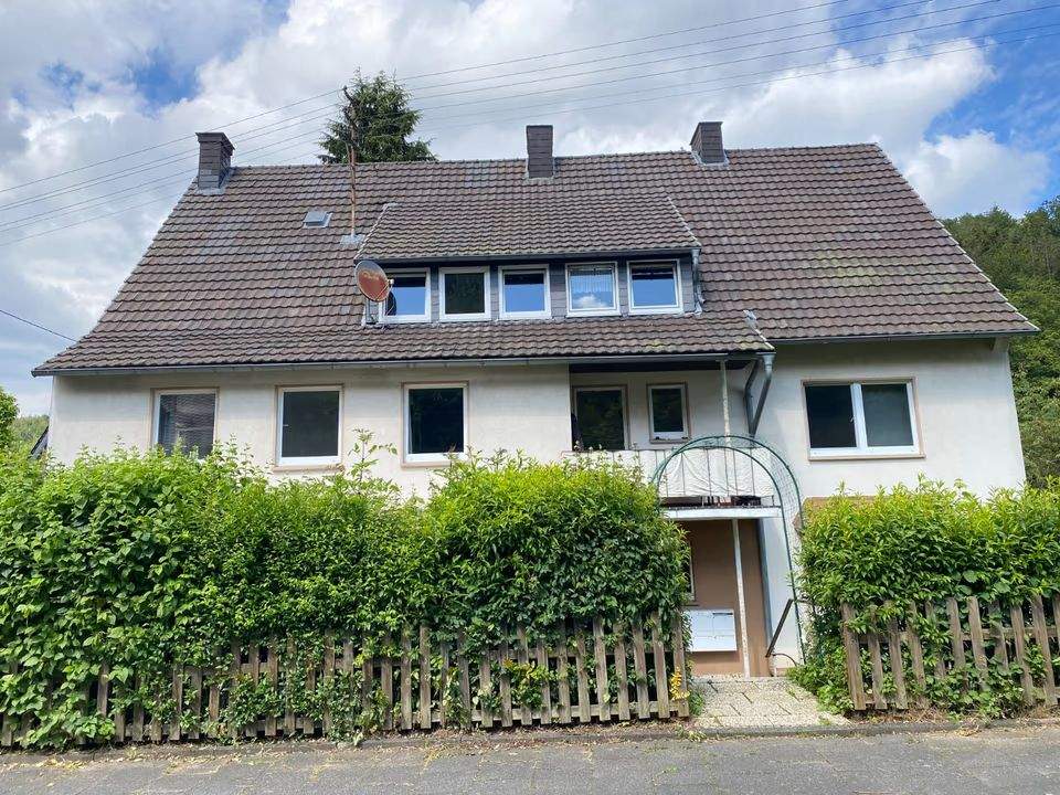 Attraktives 6 Familienhaus in ruhiger Lage - ideal für Kapitalanleger – Siegen – Vorschaubild 2