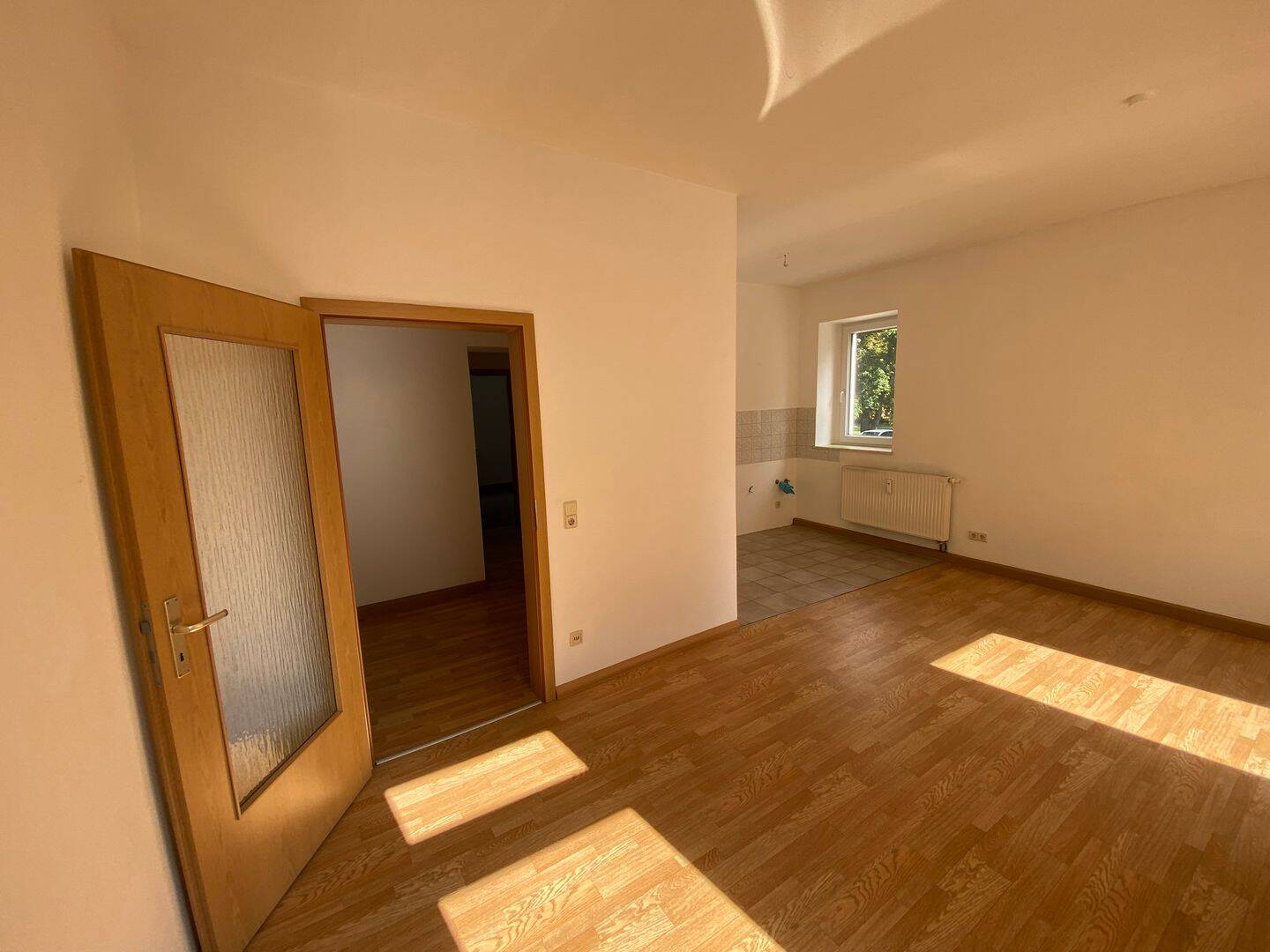 Wunderschöne 2-EG-Raum-Wohnung mit Balkon – Chemnitz – Vorschaubild 6