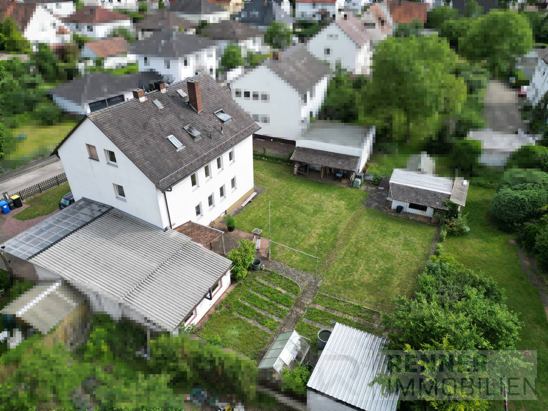 Charmantes Mehrfamilienhaus mit großem Grundstück in ruhiger Lage – Nürnberg – Vorschaubild 3