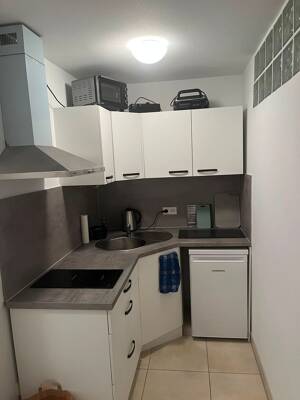 Zentral gelegene, möblierte Stadtwohnung mit Balkon
