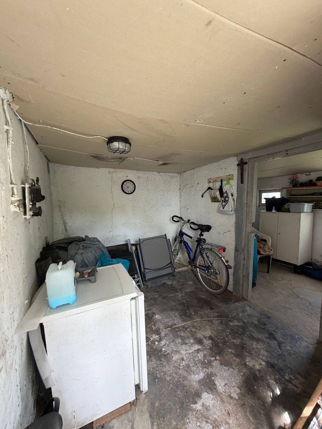 Sanierungsbedürftiges Reihenmittelhaus mit großem Potenzial in Mönchengladbach-Giesenkirchen zu verkaufen – Mönchengladbach – Vorschaubild 9