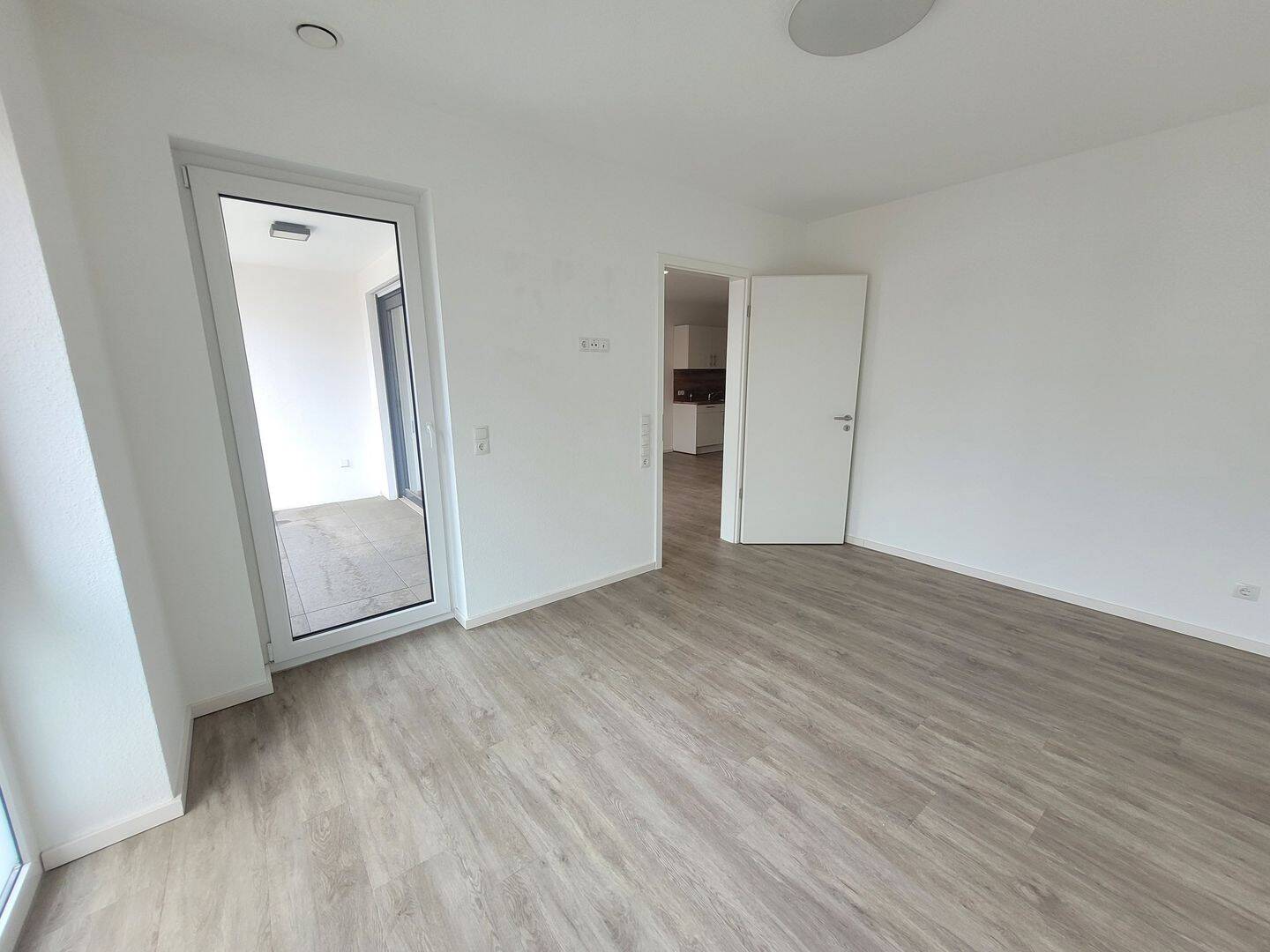 Osnabrück | Moderne 2-Zimmer-Wohnung mit Balkon, Fahrstuhl & Fußbodenheizung – Osnabrück – Vorschaubild 6
