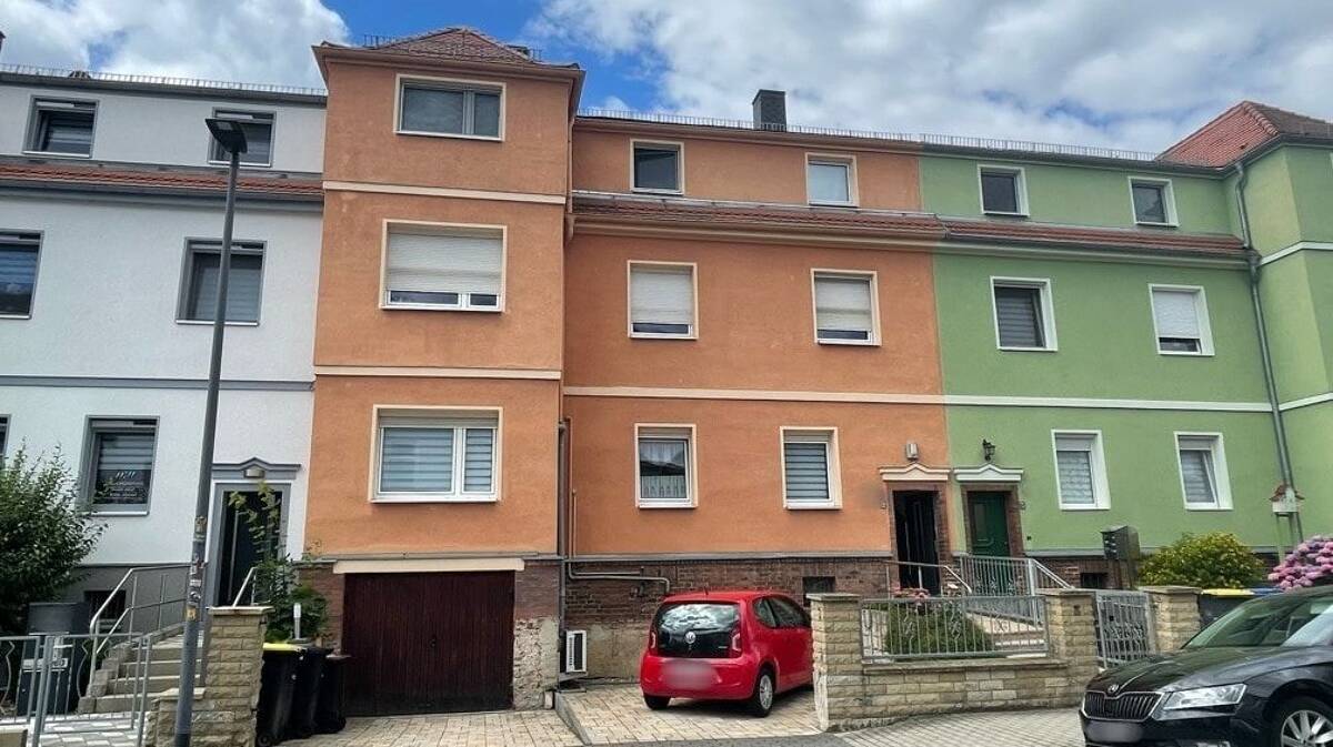 Mehrfamilienhaus mit 3 Wohneinheiten – 1159 Dresden – Bild 1 von 9