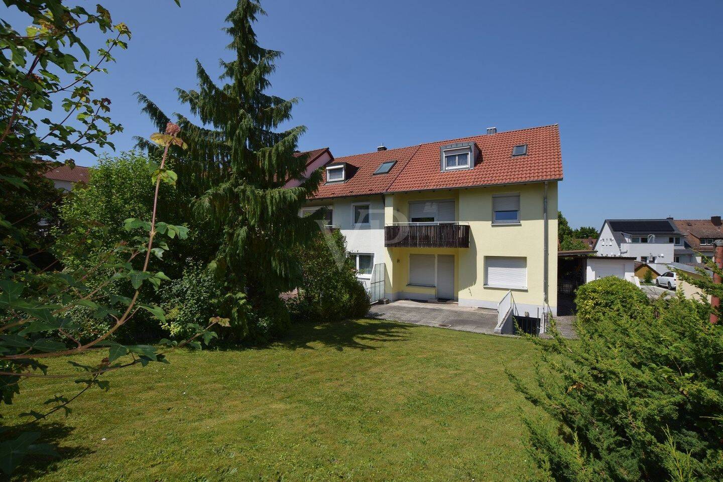 Modernisiertes Mehrfamilienhaus mit drei vermieteten Wohneinheiten und Garage – Ansbach – Vorschaubild 4