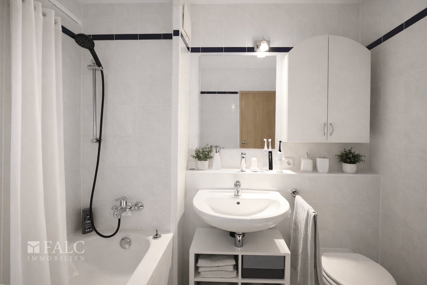 2-Zimmer-Wohnung mit 14 m² Balkon und TG-Stellplatz in Trudering – München – Vorschaubild 8