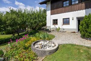 Großzügiges Einfamilienhaus mit Einliegerwohnung und traumhaftem Panoramablick in Oberhausen – 82386 Oberhausen – Vorschaubild 9