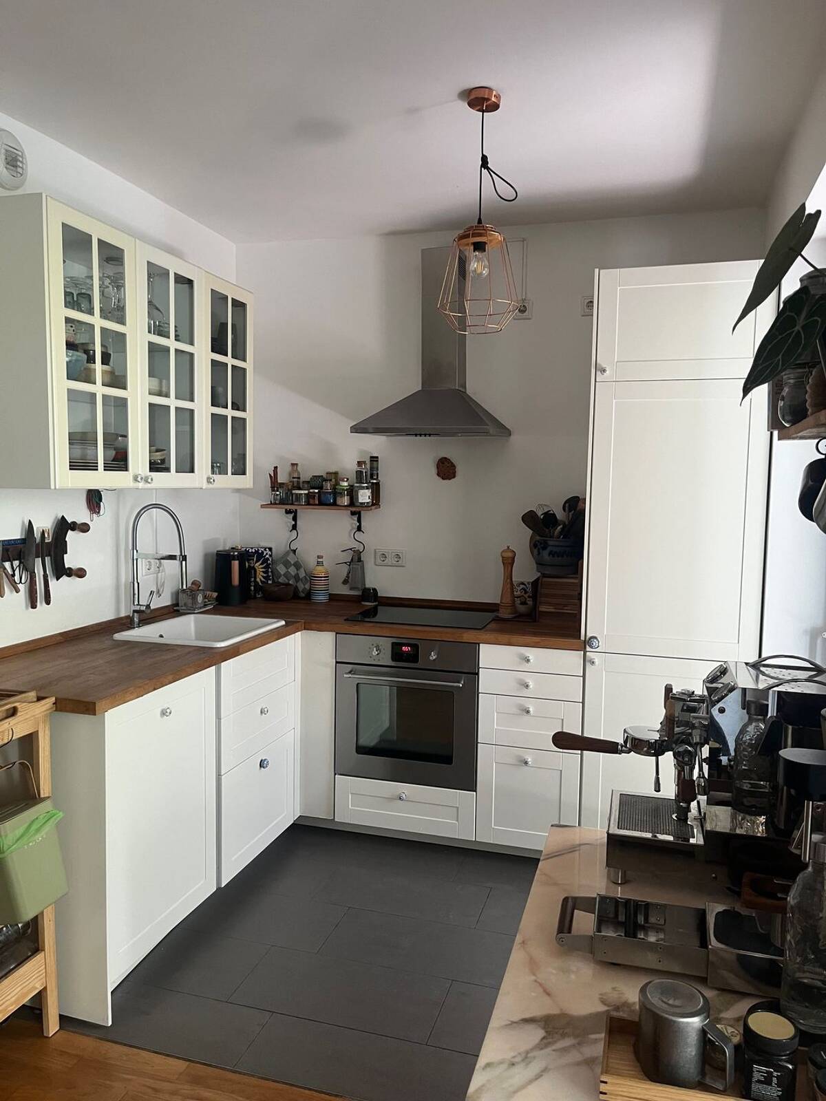 Gemütliche kleine Wohnung in Ottensen zur Zwischenmiete – 22763 Hamburg – Bild 1 von 8