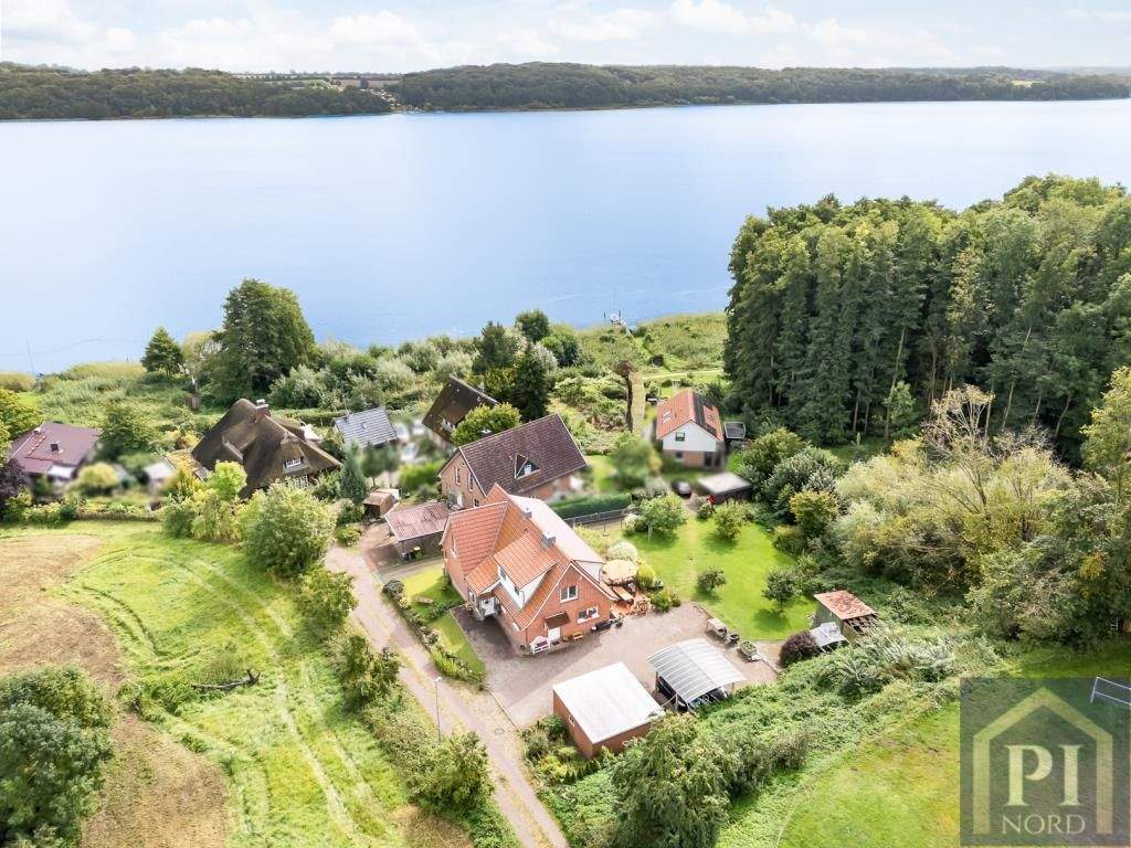 Seeblick genießen, Lübeck erreichen: Modernisiertes Einfamilienhaus zum Wohlfühlen! – Ratzeburg – Bild 1 von 9