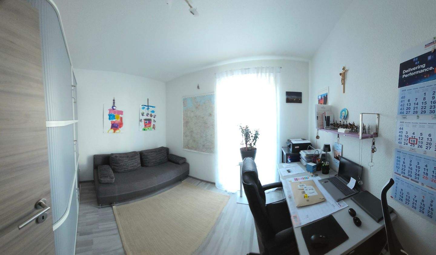 Exklusives Einfamilienhaus, mit Einliegerwohnung und unterkellerter Doppelgarage. Mieteinnahmen -> konstantes Einkommen und finanzielle Sicherheit – Bräunlingen – Vorschaubild 8