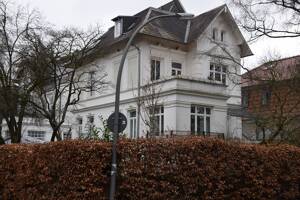 Stilvolle Villa in bevorzugter Lage ***RESERVIERT*** – 22607 Hamburg – Vorschaubild 2