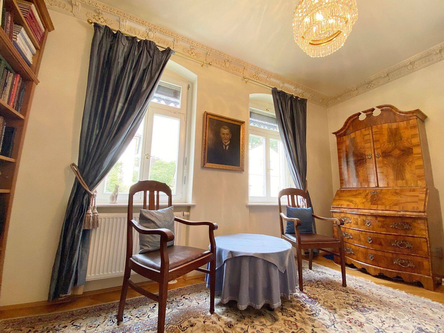 Beindruckende historische Villa Friedensreich in Bestlage von Radebeul – Radebeul – Vorschaubild 4